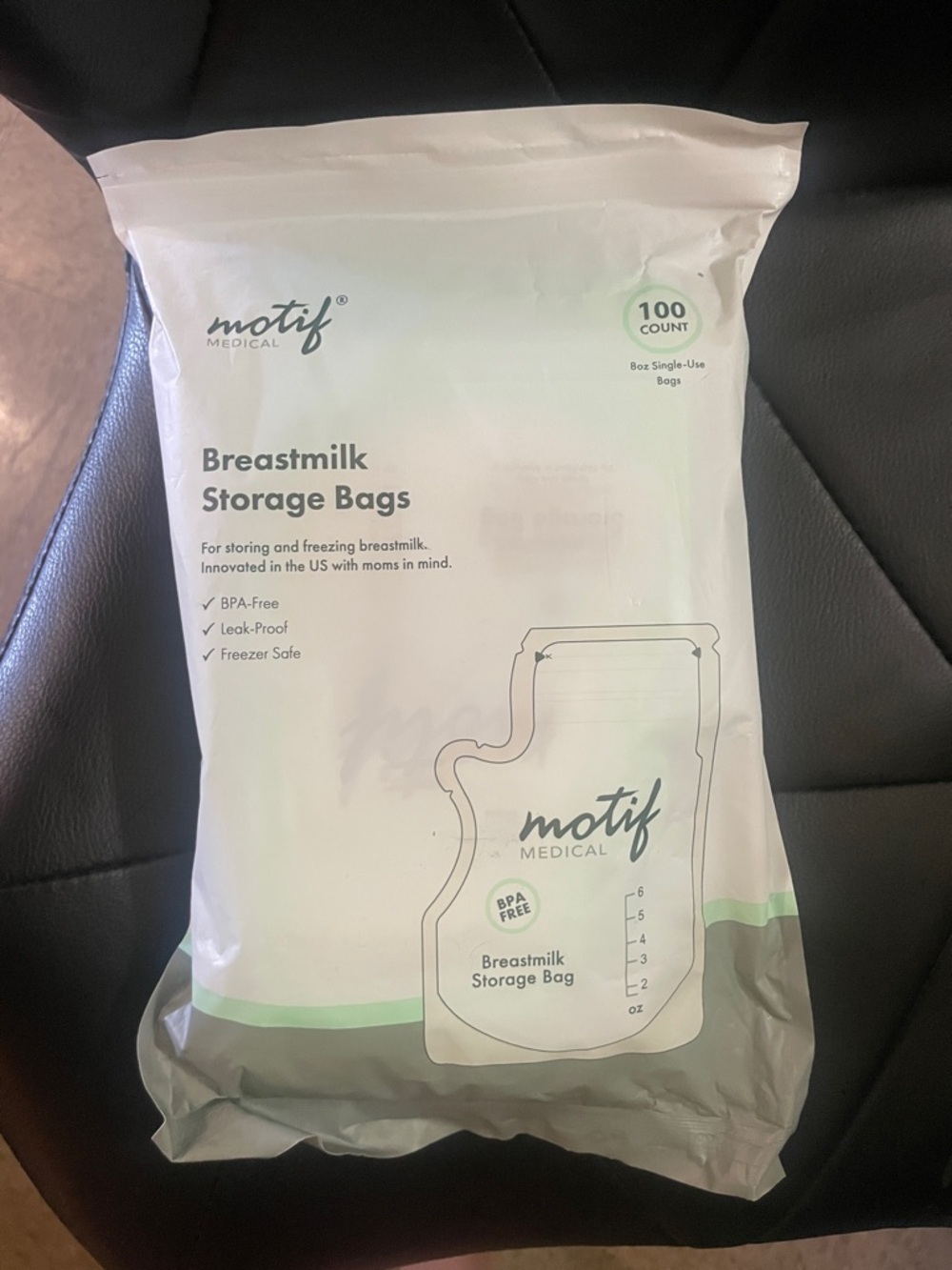Breastmilk Storage Bags - White & Light Green (100 Count)